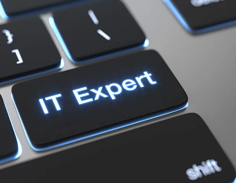 Keyboard key labelled IT Expert